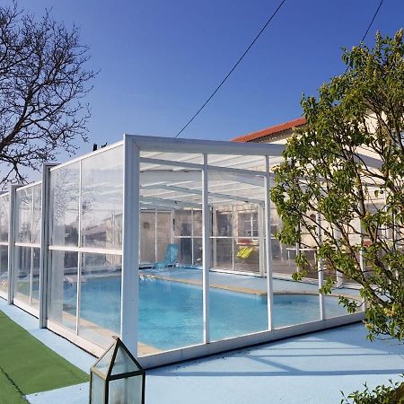 Chez Val Et Fred 85 Bed and Breakfast Les Essarts  Εξωτερικό φωτογραφία